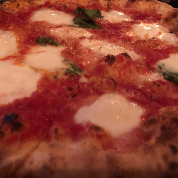 1/22/2018 tarihinde Jo  G.ziyaretçi tarafından Tufino Pizzeria'de çekilen fotoğraf