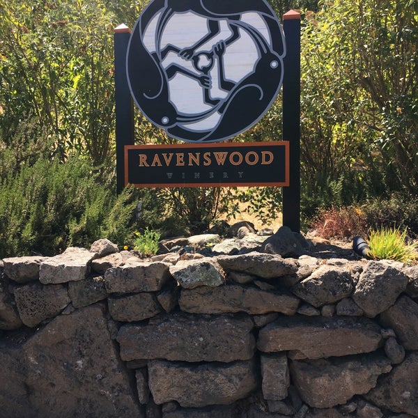 Photo taken at Ravenswood Winery by Jo  G. on 7/4/2016