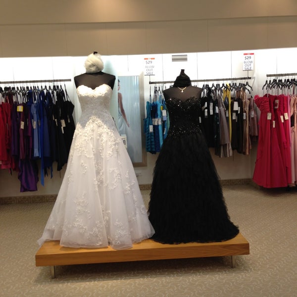 Macys Bridal Salon by Demetrios Gelinlik Ma azas da foto raflar