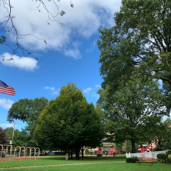 Jonathan L. Ielpi Firefighters Park Park in Great Neck