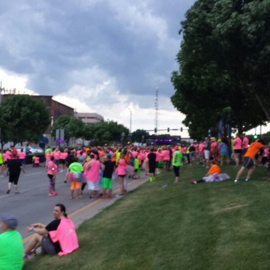 Glow Run 5K (Now Closed) Downtown Des Moines Des Moines, IA