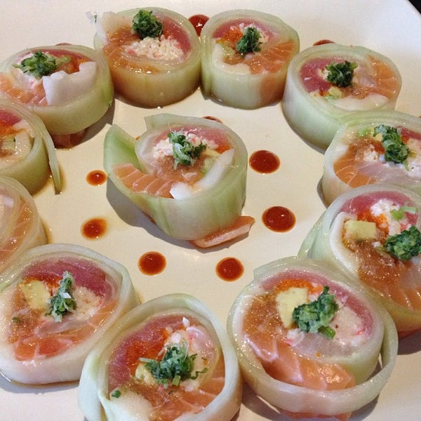 Das Foto wurde bei Sushi Delight von Miriam W. am 12/29/2012 aufgenommen