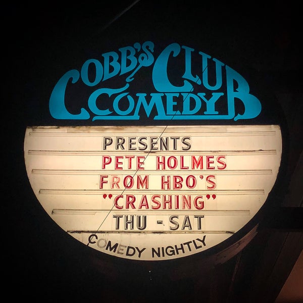 Снимок сделан в Cobb&#39;s Comedy Club пользователем Jennifer M. 10/27/2018