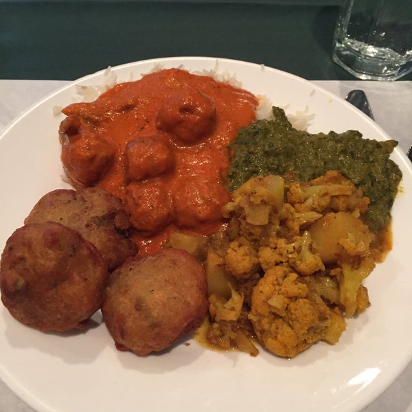 Bombay House Indian Restaurant in Cordova