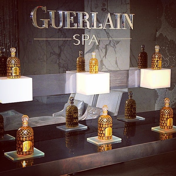 Foto tirada no(a) Guerlain Spa At The Waldorf Astoria por David M. em 6/20/2014