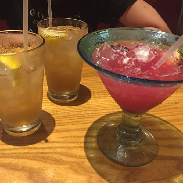 Photo taken at Chili&#39;s Grill &amp; Bar by Matt H. on 8/22/2015