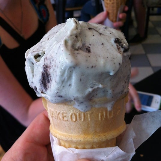 Photo taken at Hartzell&#39;s Ice Cream by Zac C. on 4/15/2012