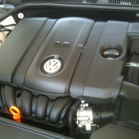 Foto tomada en Z Motors Volkswagen  por Oscar d. el 5/3/2012