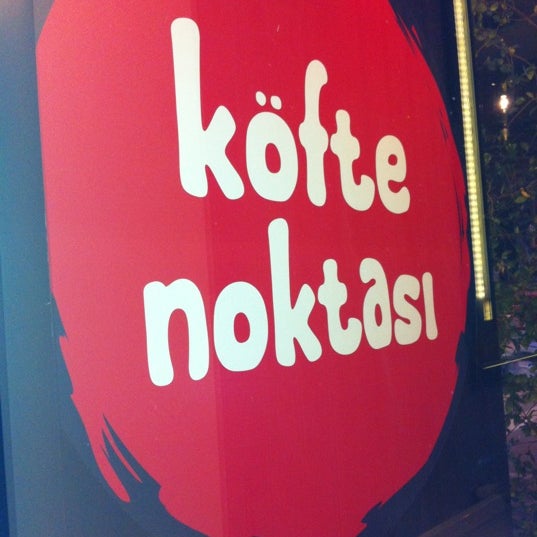 รูปภาพถ่ายที่ Köfte Noktası โดย Ezgi Ç. เมื่อ 12/11/2012