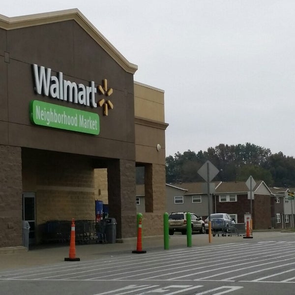 Walmart Neighborhood Market Grocery Store in Evansville South Side