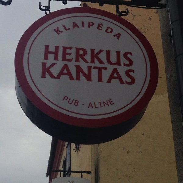 รูปภาพถ่ายที่ Herkus Kantas Pub โดย Greta K. เมื่อ 8/8/2014