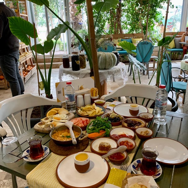 Отличное место для турецкого завтрака!