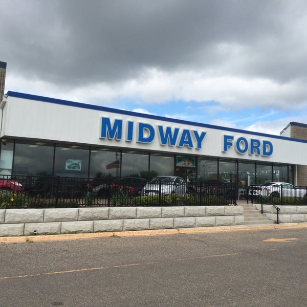 Foto scattata a Quick Lane at Roseville Midway Ford da Quick Lane at Roseville Midway Ford il 3/6/2015