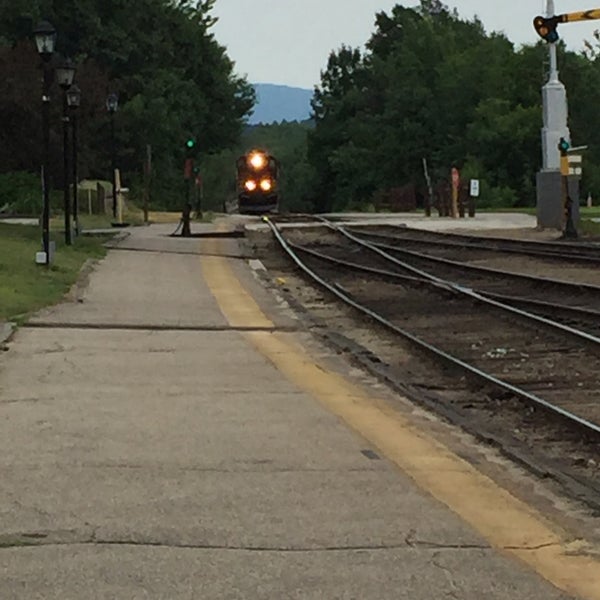 Foto diambil di Conway Scenic Railroad oleh Shaunt K. pada 6/27/2016