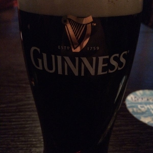 Foto tomada en Harat&#39;s Irish Pub  por Марсель Б. el 10/18/2014