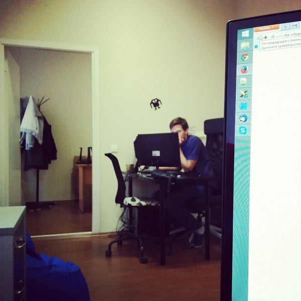 Вход тренинг кабинет. Тренинг офис Лабиринт.