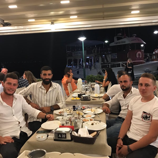 Foto tirada no(a) Boncuk Restaurant por Kapalı em 8/21/2019