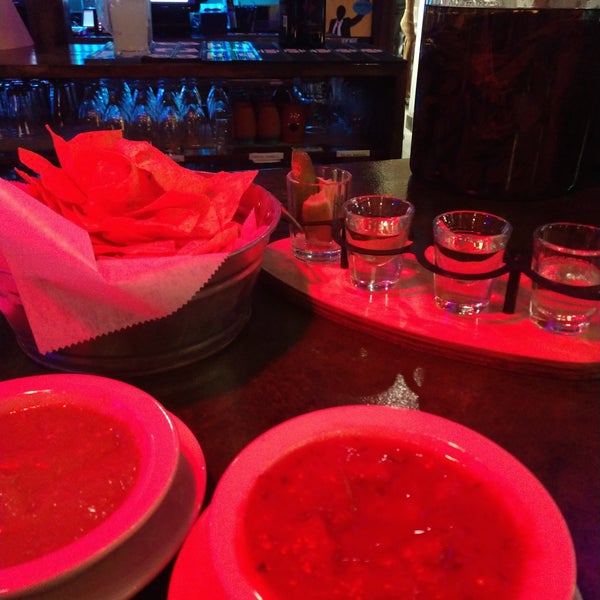 Снимок сделан в Mezcalito&#39;s Cocina &amp; Tequila Bar пользователем Anthony H. 2/27/2019