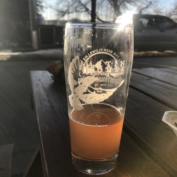 Photo taken at Martin House Brewing Company by Tom H. on 2/4/2023