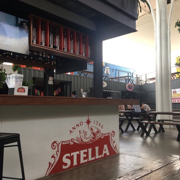 รูปภาพถ่ายที่ Plaza Stella โดย Roberto L. เมื่อ 10/21/2017