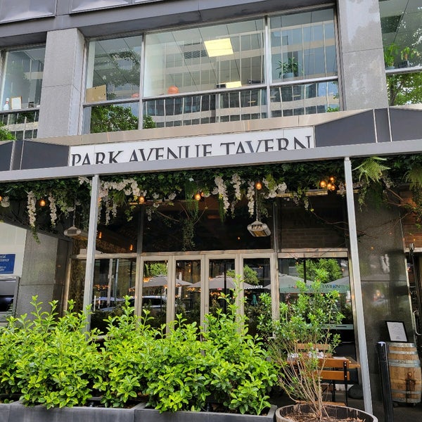 Photo prise au Park Avenue Tavern par Ashly P. le5/18/2022