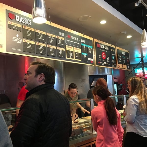 Photo taken at Mod Pizza by Nasser on 2/17/2016
