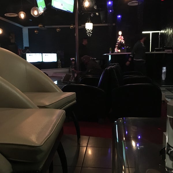 12/30/2015에 Nasser님이 Luna Lounge Las Vegas에서 찍은 사진