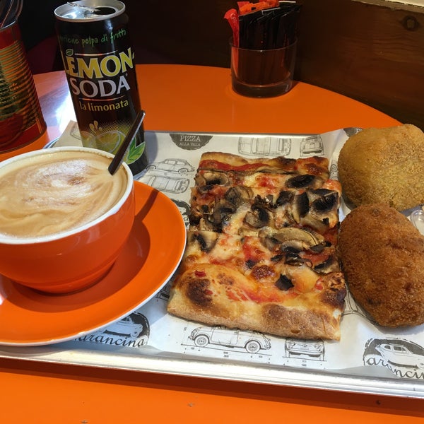 A great place for fabulous Italian home made rice balls! Their pizza is good too! I love the atmosphere and decor! Perfect if you need to grab a quick snack or drink/coffee if you're in a hurry.