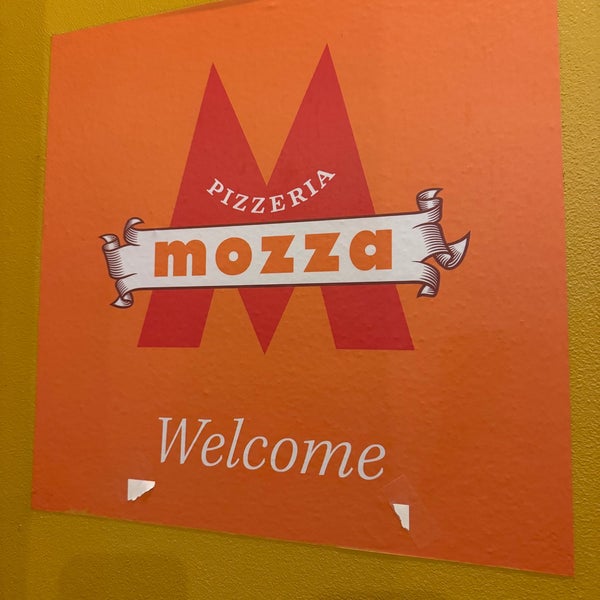 2/25/2024 tarihinde Danny T.ziyaretçi tarafından Pizzeria Mozza'de çekilen fotoğraf