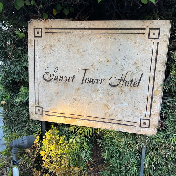 10/30/2022 tarihinde Danny T.ziyaretçi tarafından Sunset Tower Hotel'de çekilen fotoğraf