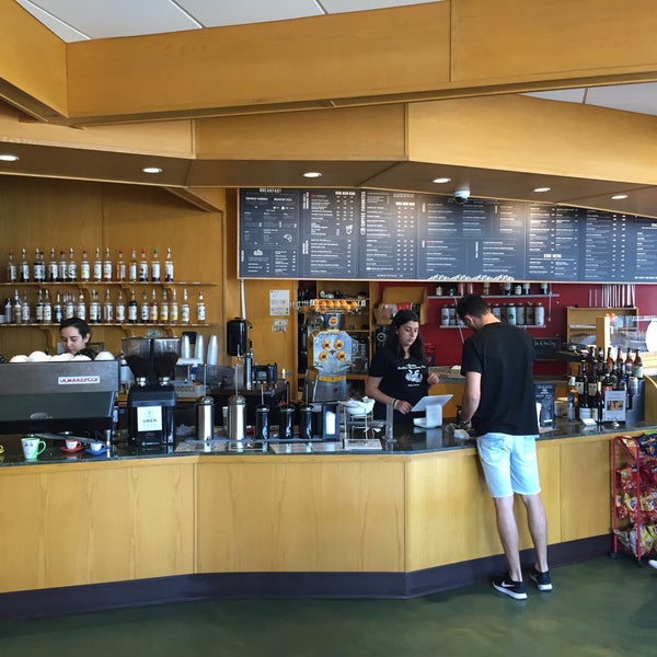 2/9/2017にGrgがAlaska Coffee Roasting Co.で撮った写真