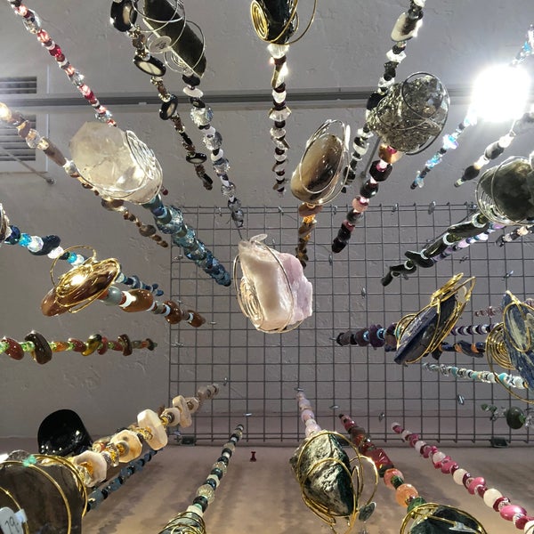 Foto tirada no(a) Sedona Crystal Vortex Gift Stores por Chris T. em 10/6/2019