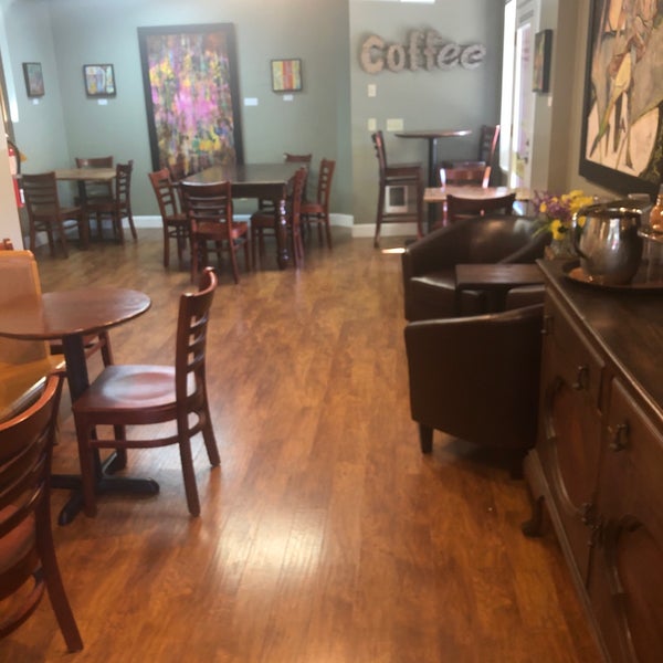 Caffé Piccolo Paradiso Coffee Shop in Camas