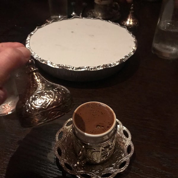 Das Foto wurde bei Tuba - Authentic Turkish Restaurant von Ashley M. am 9/21/2019 aufgenommen