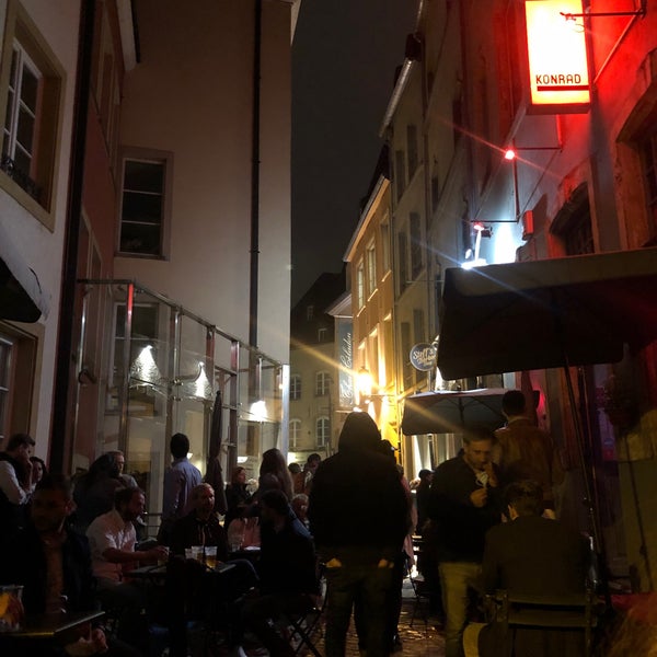 6/22/2021 tarihinde Olha H.ziyaretçi tarafından Konrad Café &amp; Bar'de çekilen fotoğraf