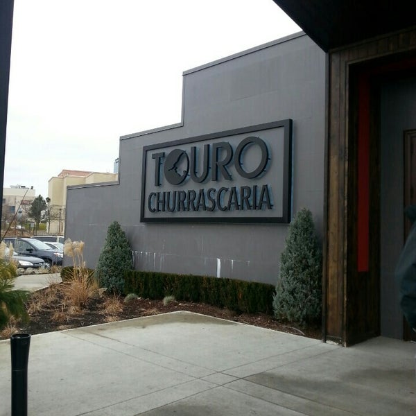 Foto tirada no(a) Touro Churrascaria | Brazilian Steakhouse &amp; Wine Bar por Viven C. em 12/13/2015