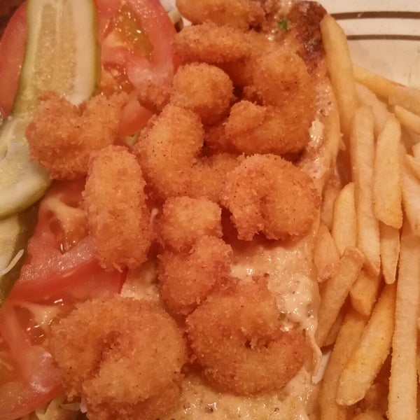 Das Foto wurde bei Orleans Seafood Kitchen von Bud S. am 11/25/2014 aufgenommen