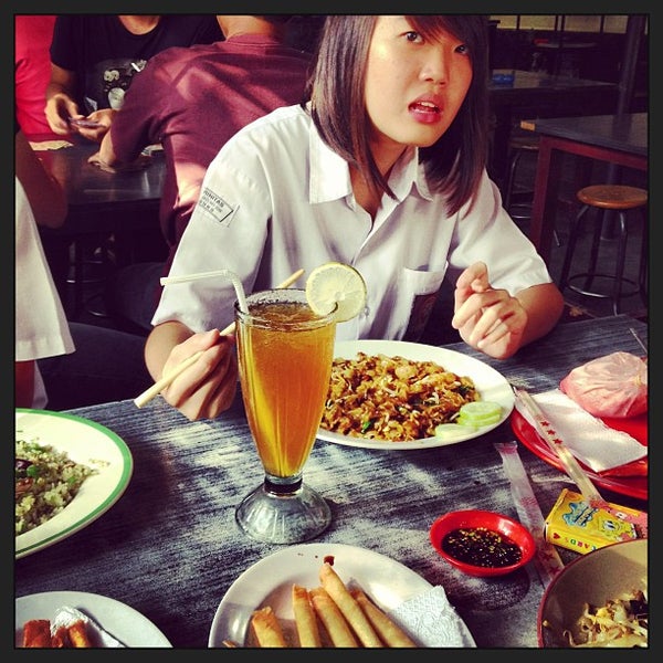 Rumah Makan Legoh - Manadonese Restaurant in Bandung