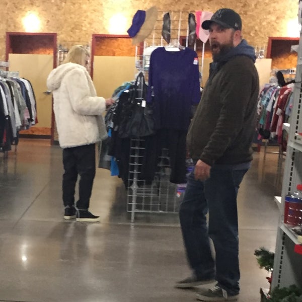 Goodwill Northwest Omaha 2221 N. 109th St.