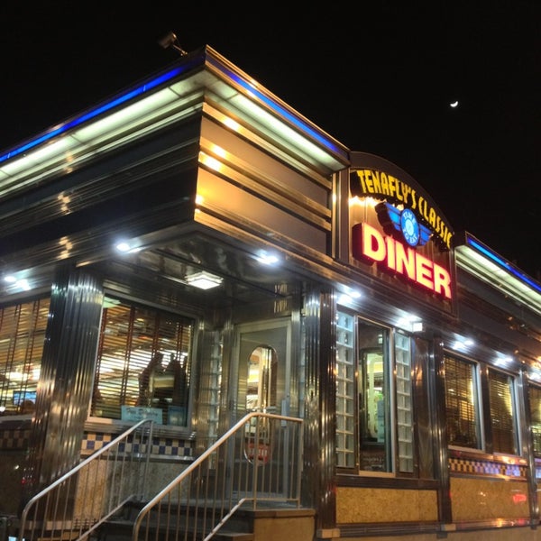 Photo taken at Tenafly Classic Diner by Alex D. on 2/15/2013