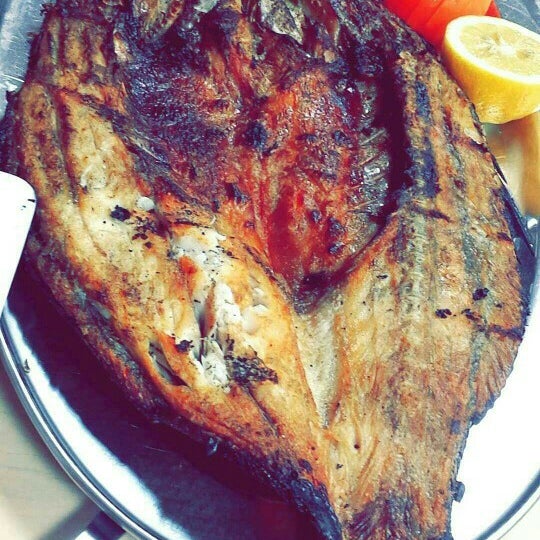 Photo taken at Nahrain Fish &amp; Chicken Grill by Ahmed A. on 4/3/2016