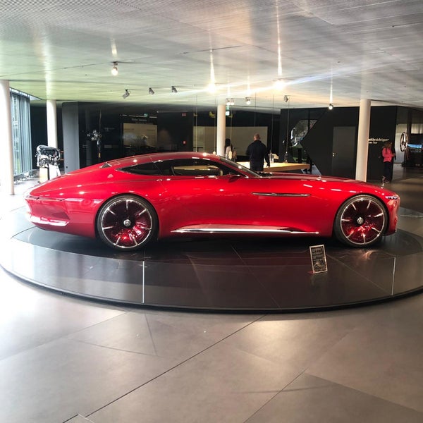 Photo taken at Mercedes-Benz Kundencenter by Elham G. on 10/22/2019