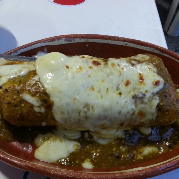 Das Foto wurde bei Tacos Chapultepec von MariizOl J. am 8/23/2014 aufgenommen