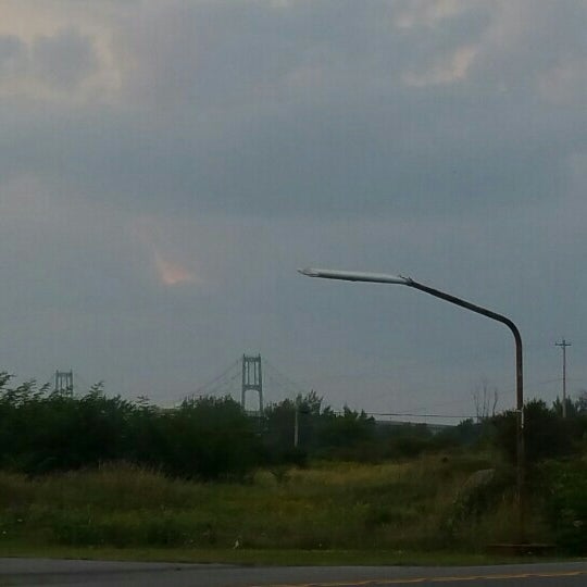 1000 island bait store