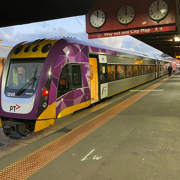 Bendigo Train Station Railway Pl