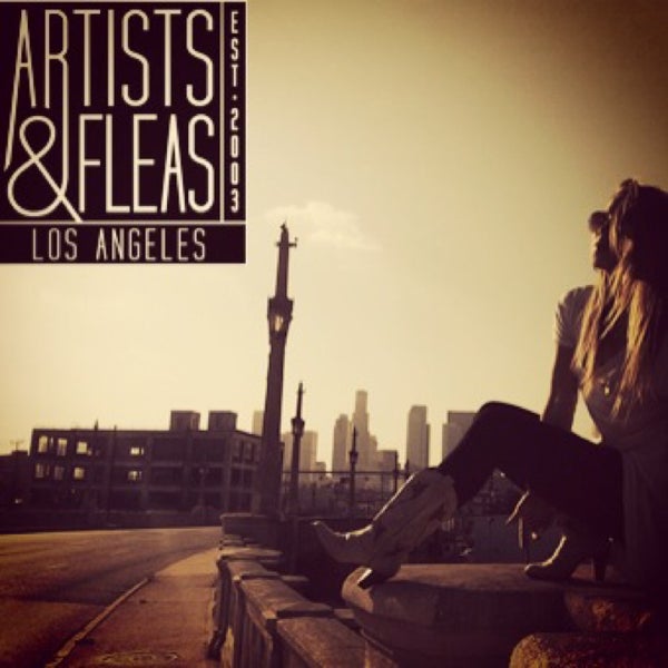 รูปภาพถ่ายที่ Artists and Fleas, Los Angeles โดย Mikayla J. เมื่อ 6/17/2014