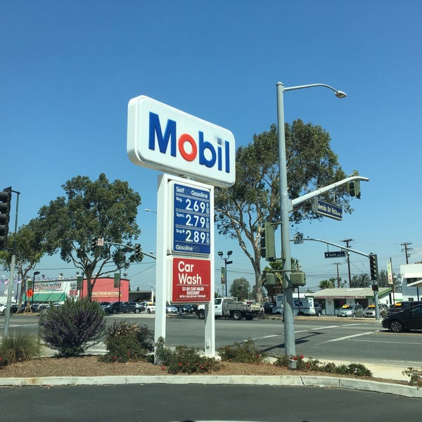 Corona, CA 8 tips from 3090 visitors