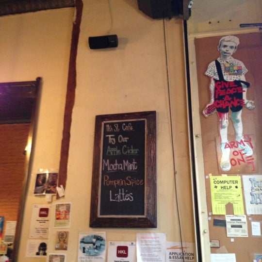 11/30/2012にSteve M.が11th Street Cafeで撮った写真