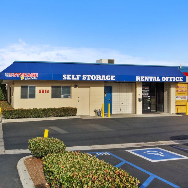 US Storage Centers 9818 De Soto Ave