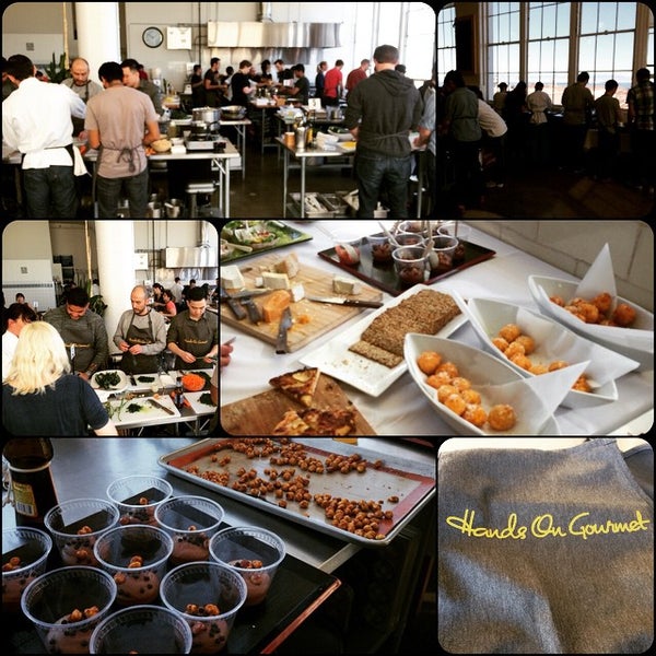 Photo taken at Hands On Gourmet by Esp E. on 3/6/2015